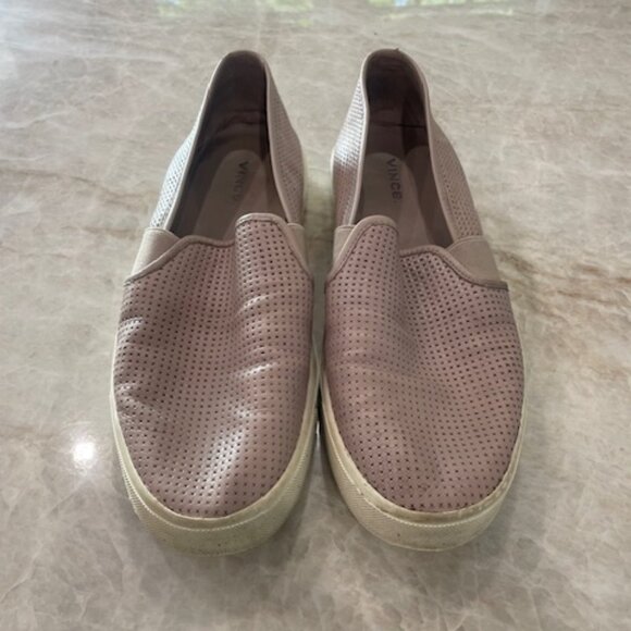 Vince Blair Slip-on Sneaker in Beige, Size 9 - Picture 1 of 11